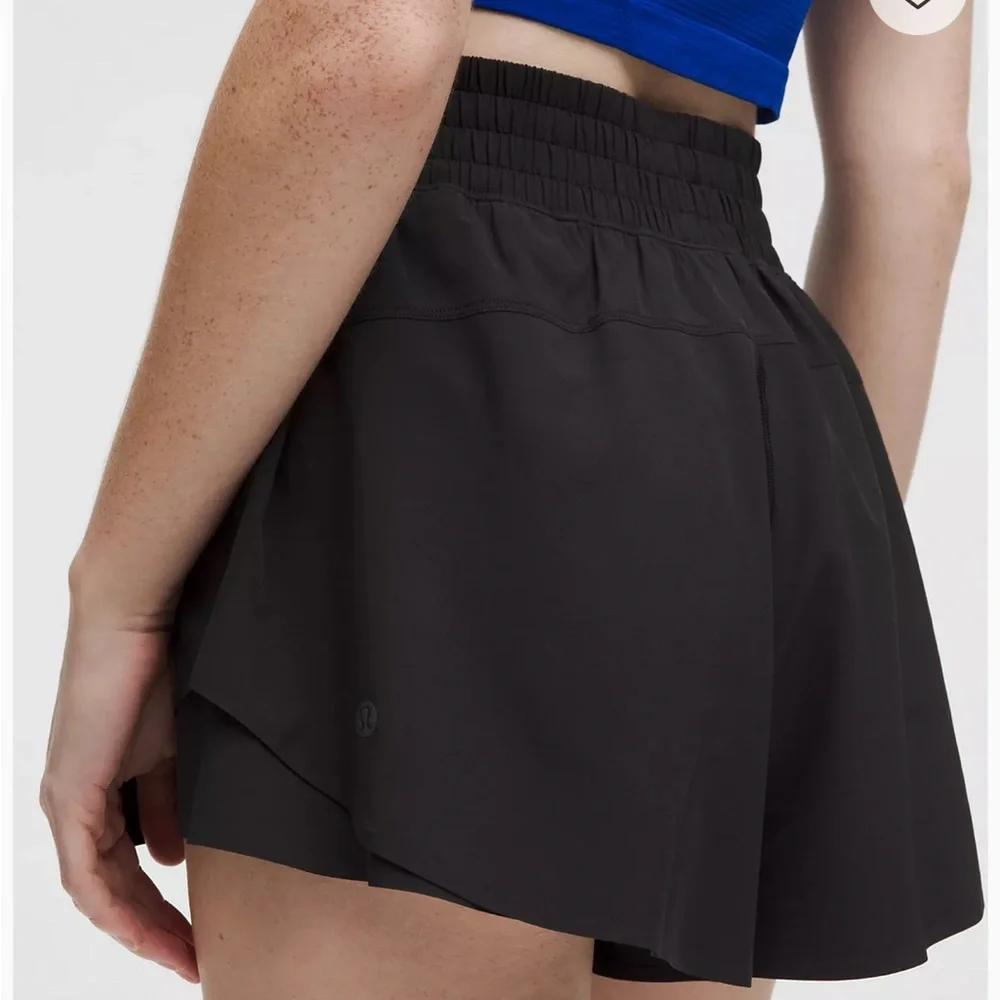 Lululemon NWT Shake It Out High-Rise Running Short 2.5" size XS Black - Picture 10 of 13